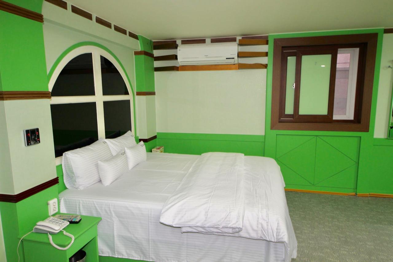 Click 21 Motel Busan Exterior photo
