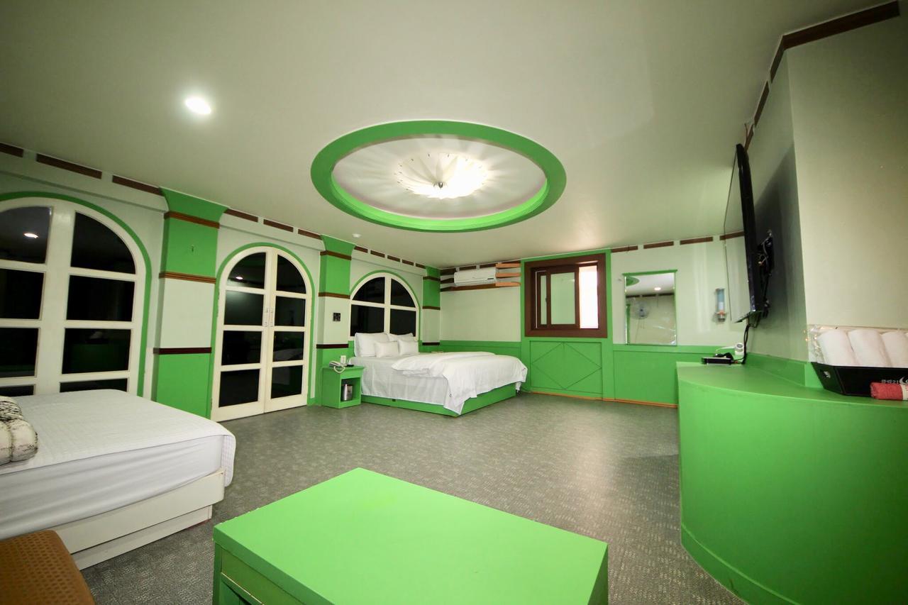 Click 21 Motel Busan Exterior photo
